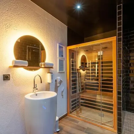 Apartment Bayeuzen - Le Baldaquin - Nuitee Avec Privatif