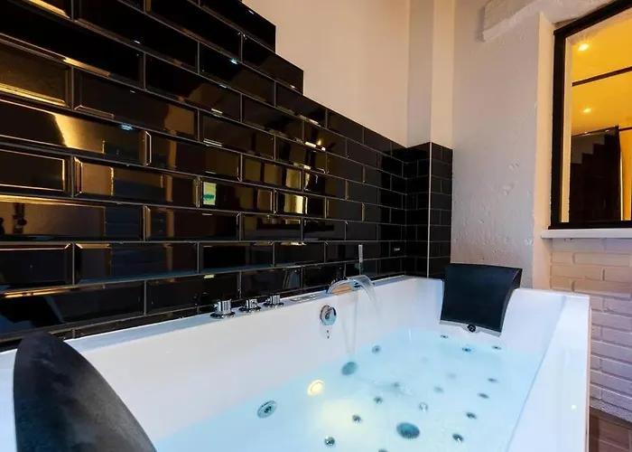 Bayeuzen - Le Baldaquin - Nuitee Avec Privatif Apartman *