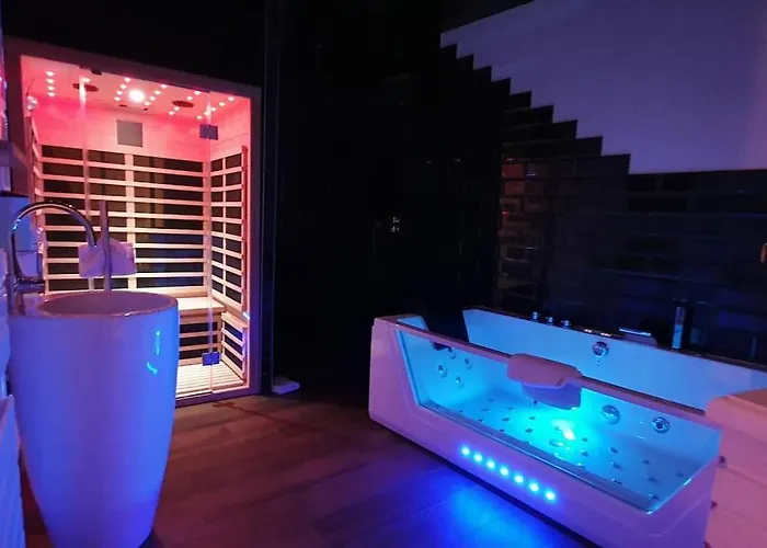 Bayeuzen - Le Baldaquin - Nuitee Avec Privatif *